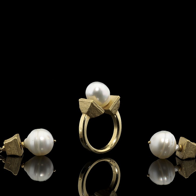 18k yellow gold and pearls earrings and ring set - 2