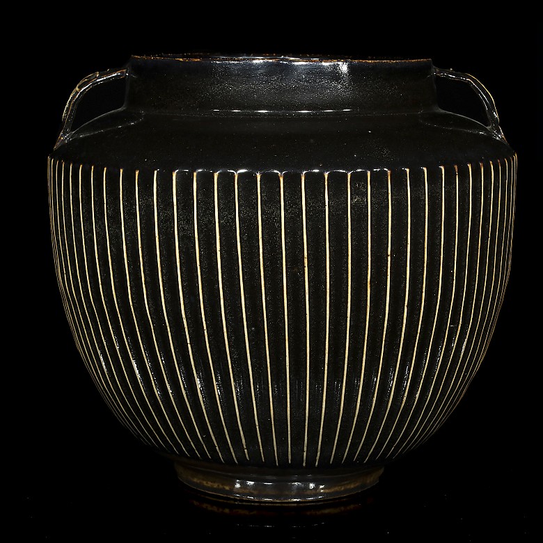 Chinese ribbed glazed vase, Song style
