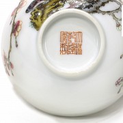 Small enameled bowl with branches, with Qianlong mark - 1