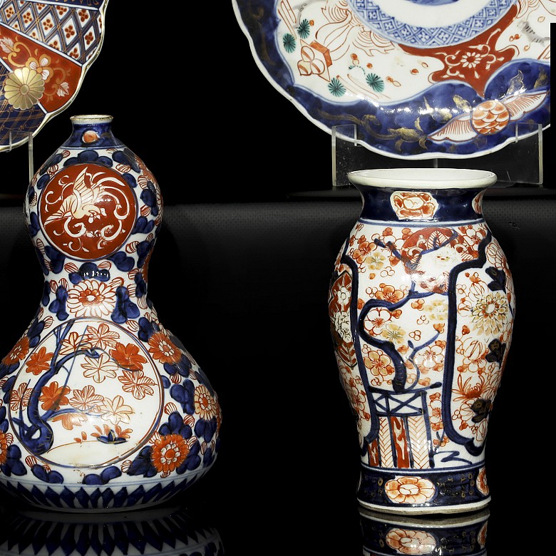 Grupo de porcelana japonesa Imari, S.XIX - XX