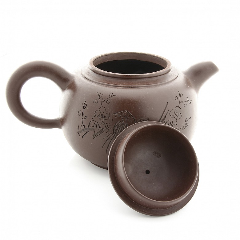 Big clay teapot, Yixing. - 2