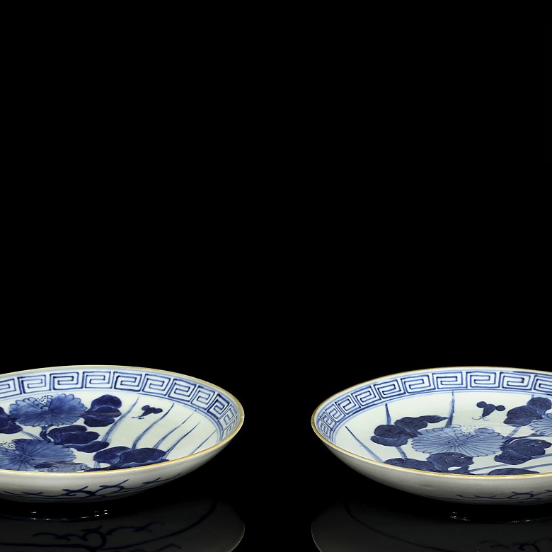 Pareja de platos azul y blanco, Japón, S.XIX - 4
