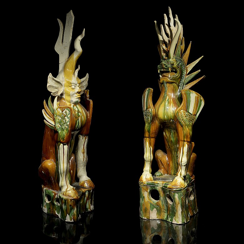 Pair of large figures 