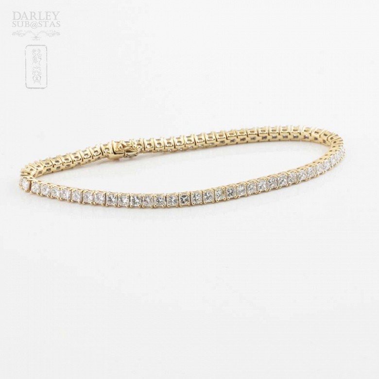 Gold and diamond Rivier bracelet 4.60cts.