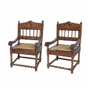 Cuatro sillas con relieves y asiento de rejilla, Asia, S.XX - 1