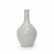 Glazed ceramic vase, Qing Dynasty.