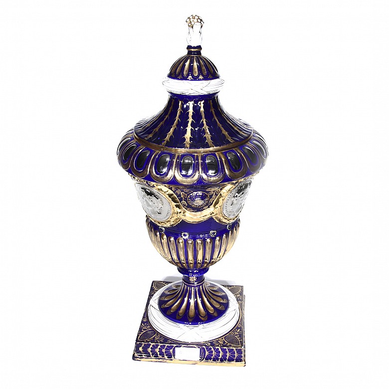 Decorative vase in neoclassical style, 20th century - 2