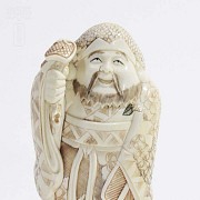 Two figures of Japanese ivory - 3