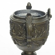 Copa de bronce, con peana marmol, S.XX