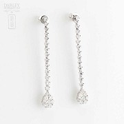 Earrings in 18k white gold and diamonds. - 8