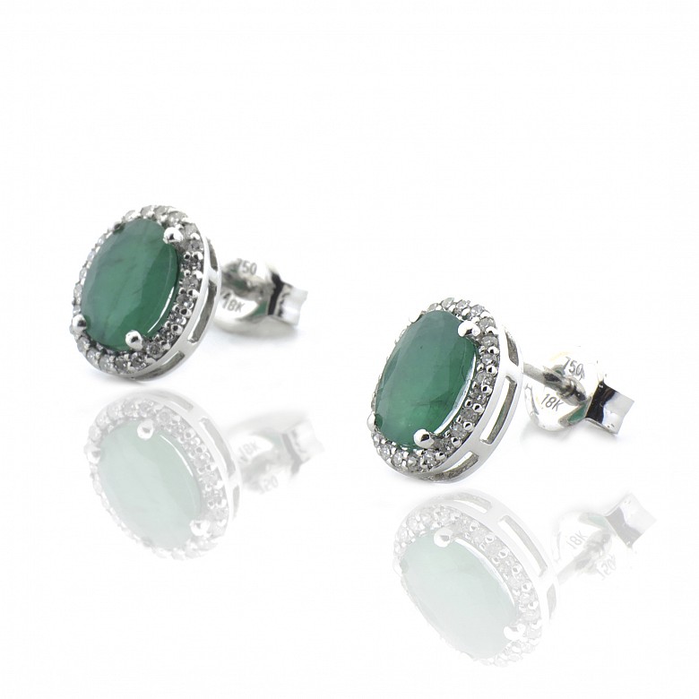 Earrings in 18k gold with diamonds and emeralds - 1