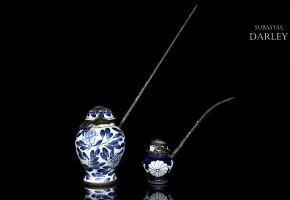 Blue and white porcelain water pipes, Qing dynasty