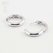 Earrings in 18k white gold and diamonds. - 4