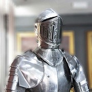 Fantástica armadura medieval - 14