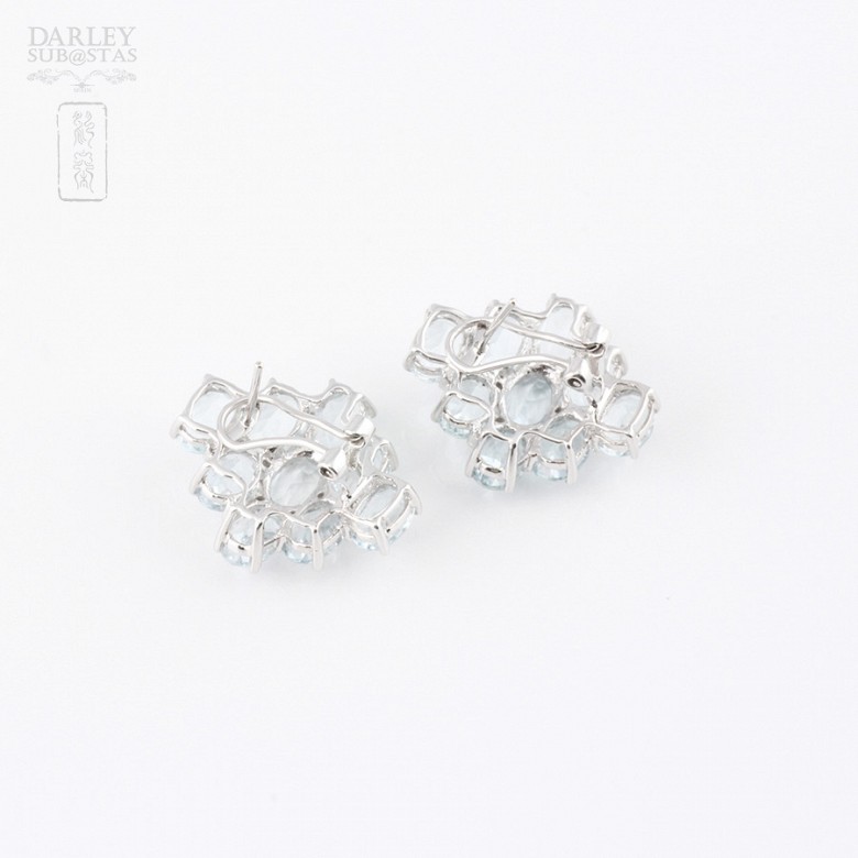 Earrings in 18k white gold diamonds and aquamarines. - 2