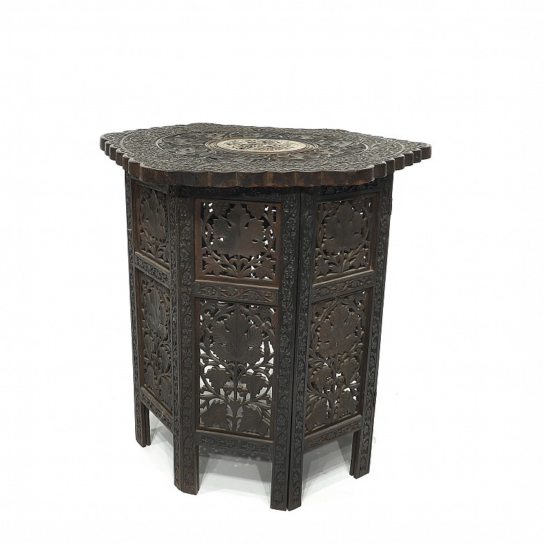 Carved wood table with a base, 20th century - 2