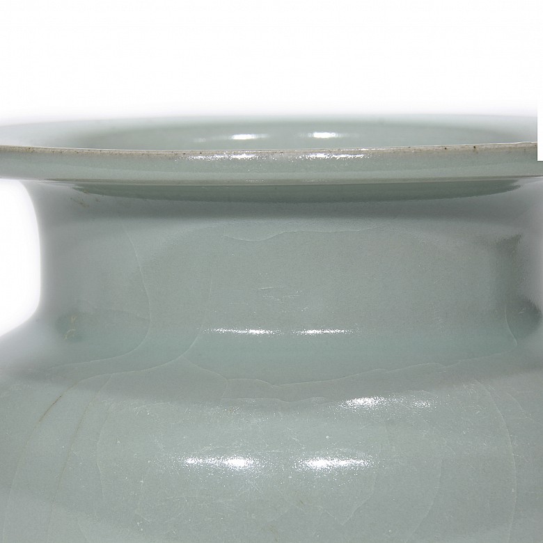 Incensario de cerámica celadón Donggou, dinastía Song (960 - 1279)
