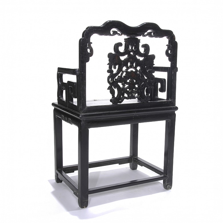 Chinese carved mahogany armchair, 20th century