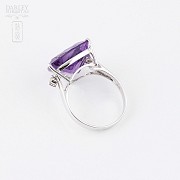 Ring with amethyst and diamonds in 18k white gold. - 2