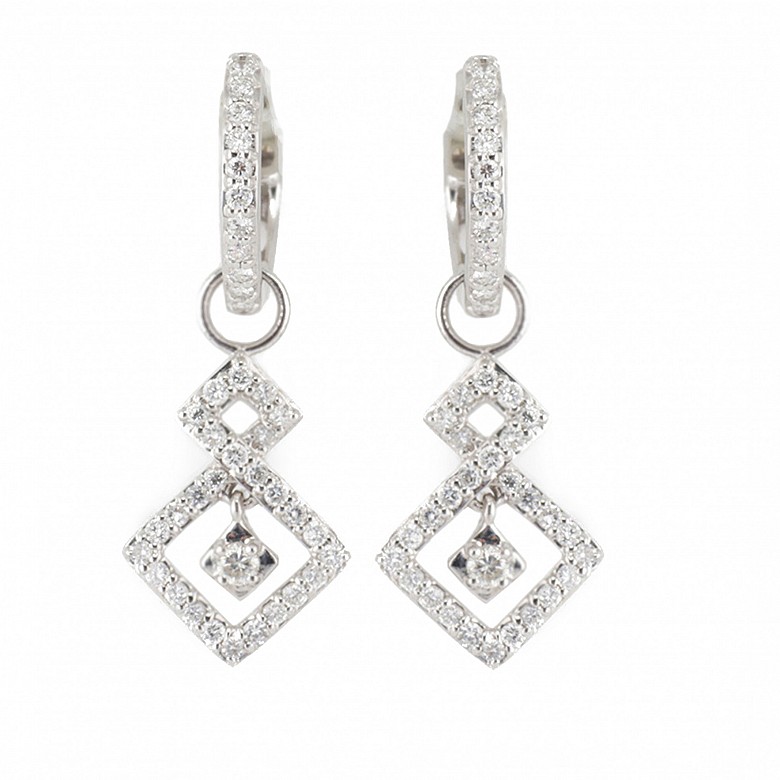 Earrings in 18k white gold and diamonds