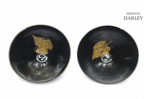 Pair of bowls with a leaf, 20th century