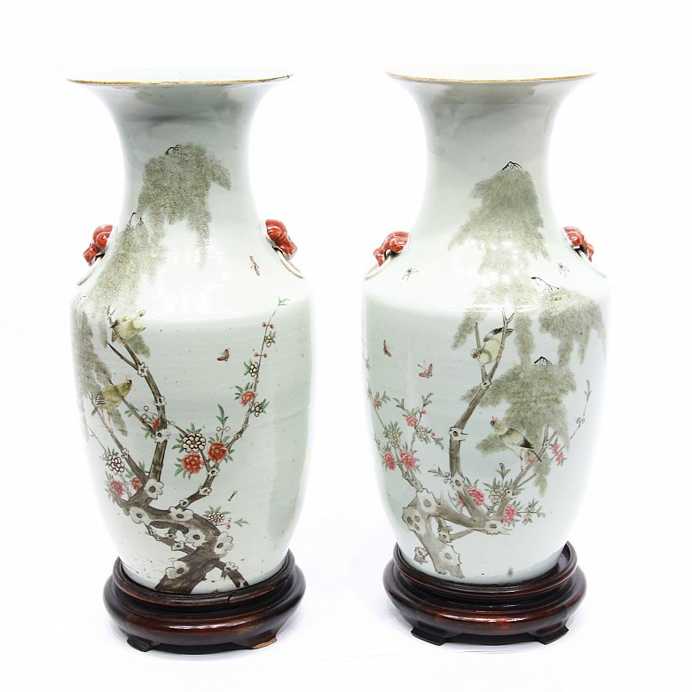 Pair of porcelain vases, China, pps.s.XX