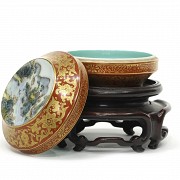 Enamelled and gilded box with a mountain landscape, Qing dynasty, Daoguang period.