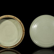 Caja con mariposas de cerámica vidriada tipo 