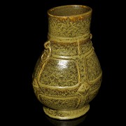 Jarrón de cerámica con esmalte de té, con sello Yongzheng