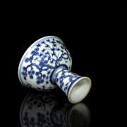 Bowl with foot, blue and white, with Xuandé mark
