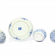 Lot of chinese blue and white porcelain. - 2