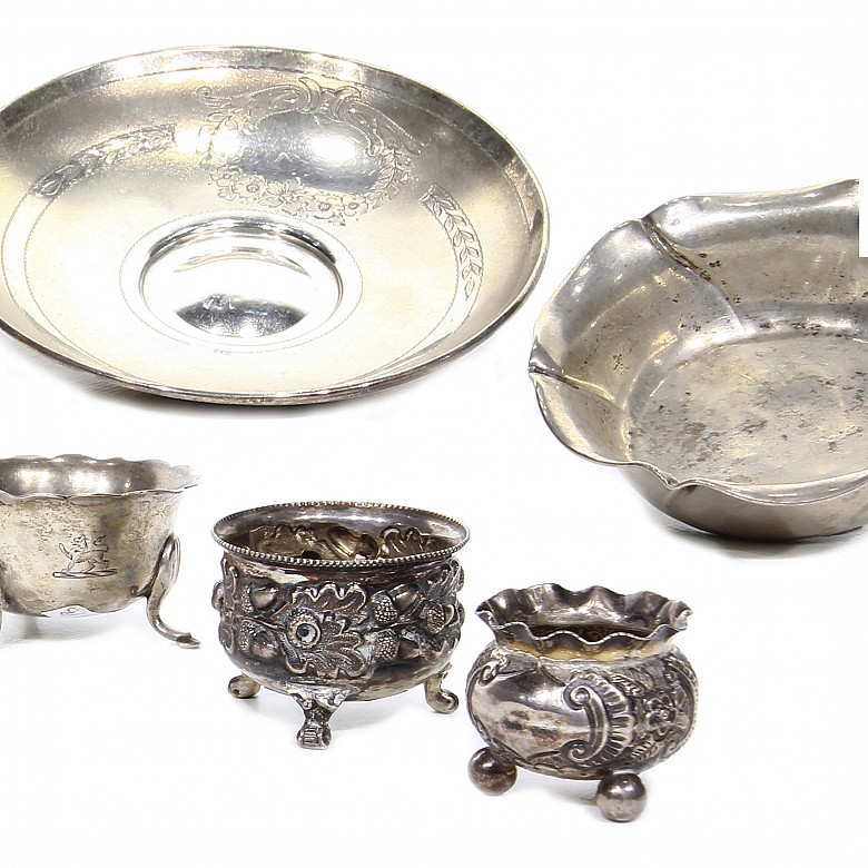 Five small objects of European silver, 20th century
