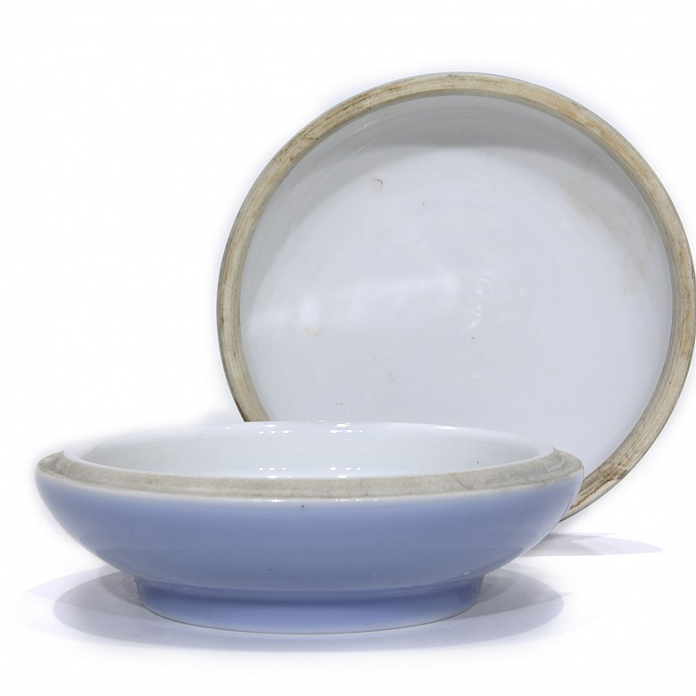 Caja de porcelana china vidriada en azul, s.XX