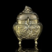 Chinese metal censer with reliefs, 20th century - 2