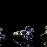 18k white gold set with sapphires and diamonds