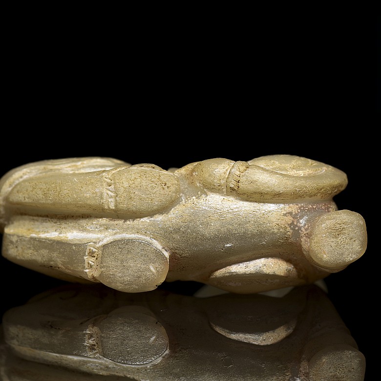 Figura de camello en jade tallado, dinastía Tang