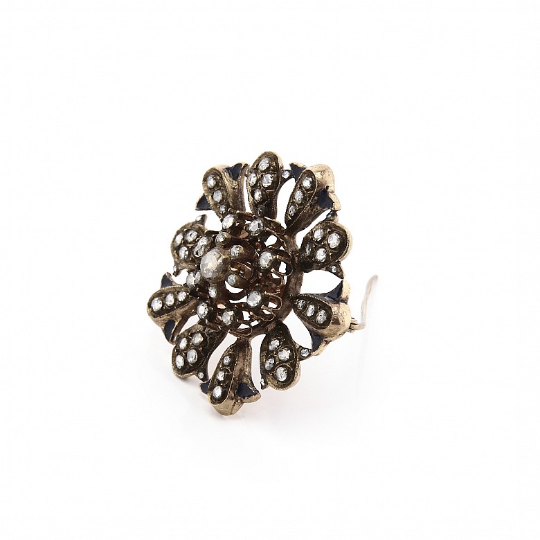 Antique metal brooch with diamonds. - 1