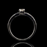 Solitaire in 18k white gold and diamonds 0.36 ct. - 4