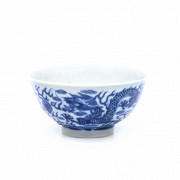 Cuenco de porcelana azul y blanco, China, s.XX