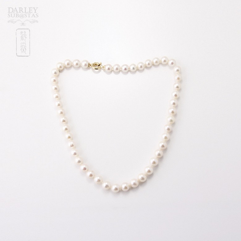 Collar de perlas blancas de 9-10mm con cierre oro amarillo de 18k - 3