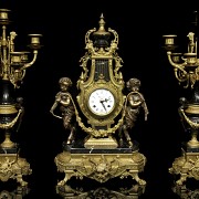 Reloj con guarnición, estilo Luis XVI, S.XX