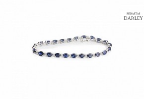 18k gold bracelet with sapphires and diamonds