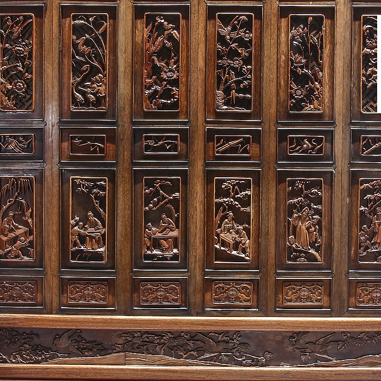 Carved wooden folding screen, China, Qing Dynasty.