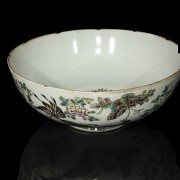 Glazed porcelain bowl, with Jiaqing seal. - 3