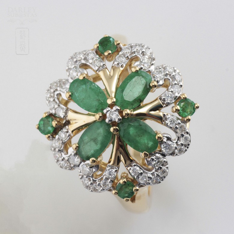Great Emerald and Diamond Ring - 3