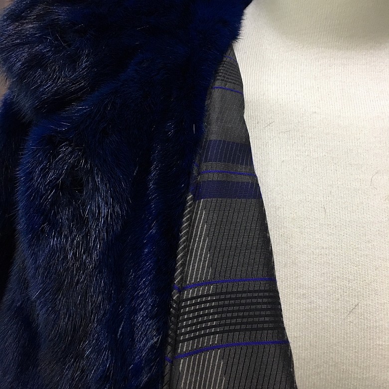Bonito abrigo de piel de visón  color azul - 1