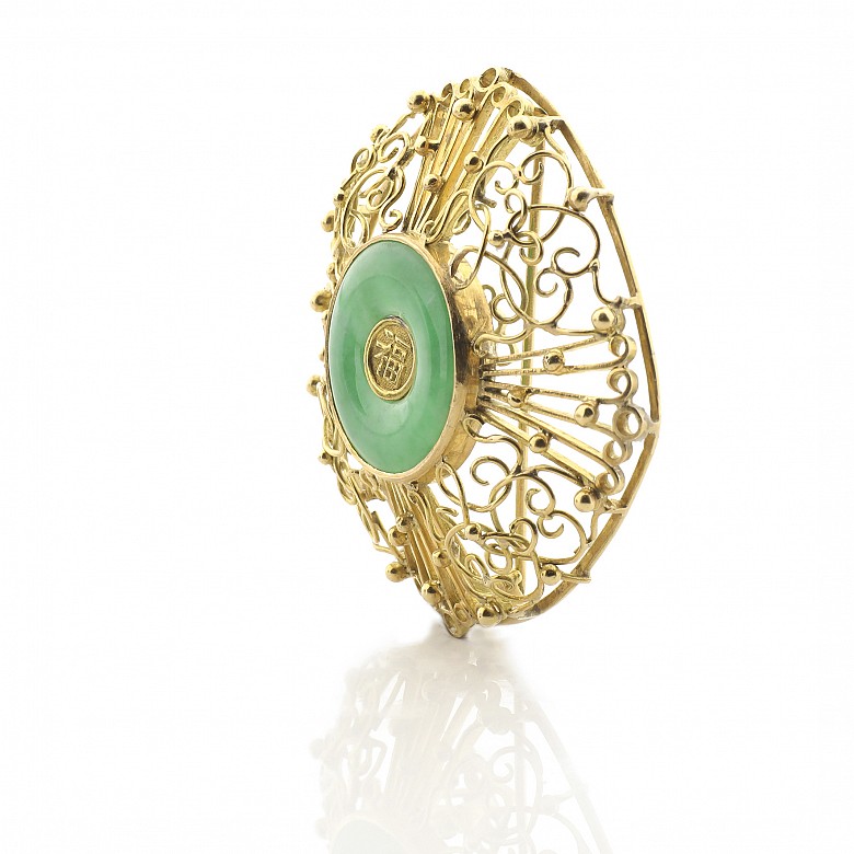 Pendant in 14k yellow gold and central jade disk - 2