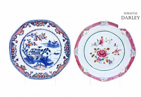 Lote de dos platos, familia rosa, dinastía Qing, s.XVIII-XIX