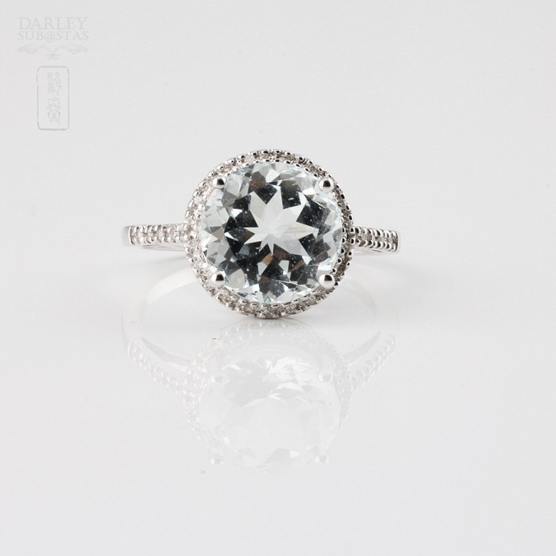Aquamarine and diamond ring. - 4