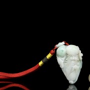 Pendant of carved jade 